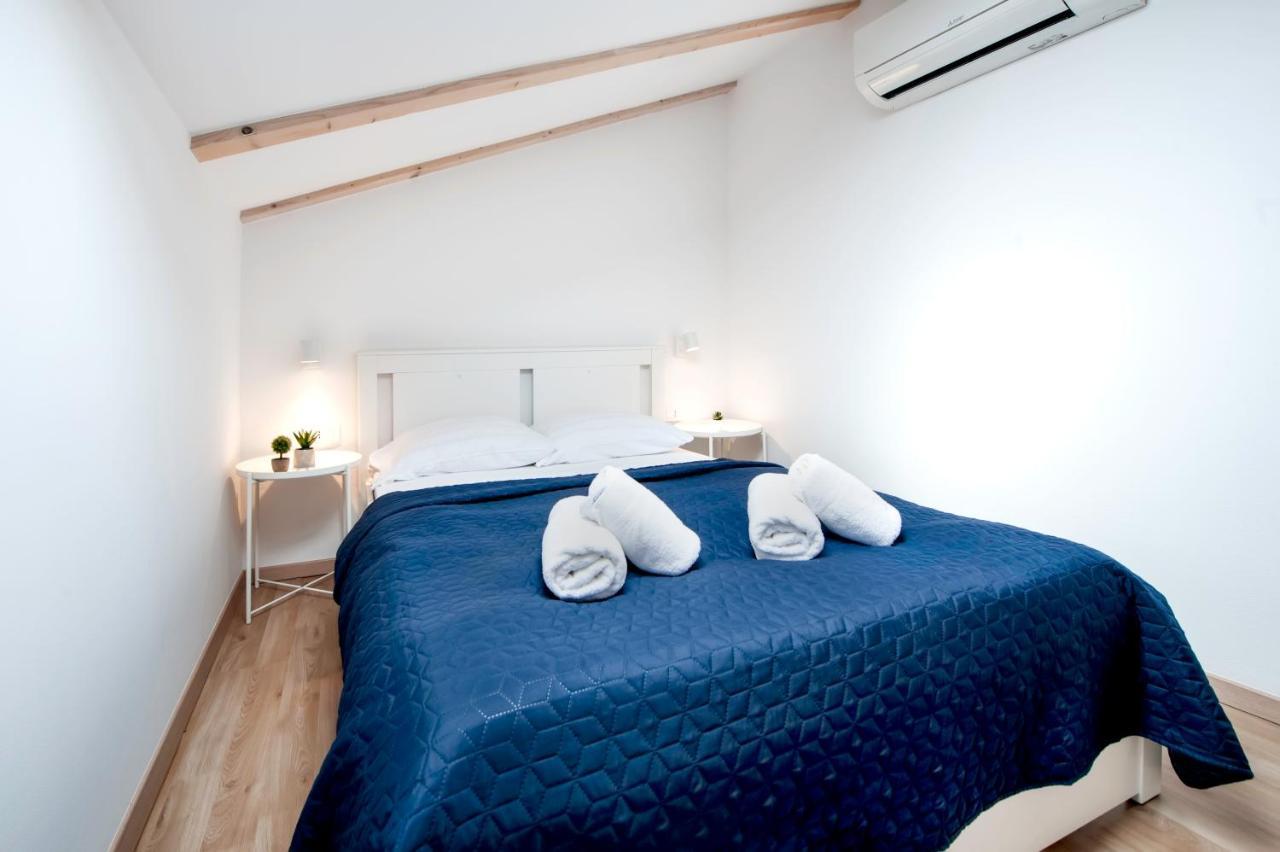 City Comfort Apartments Ровинь Экстерьер фото