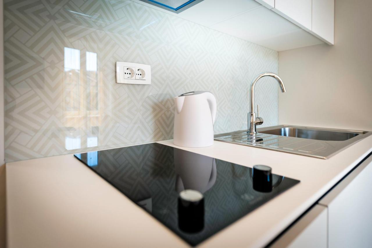 City Comfort Apartments Ровинь Экстерьер фото