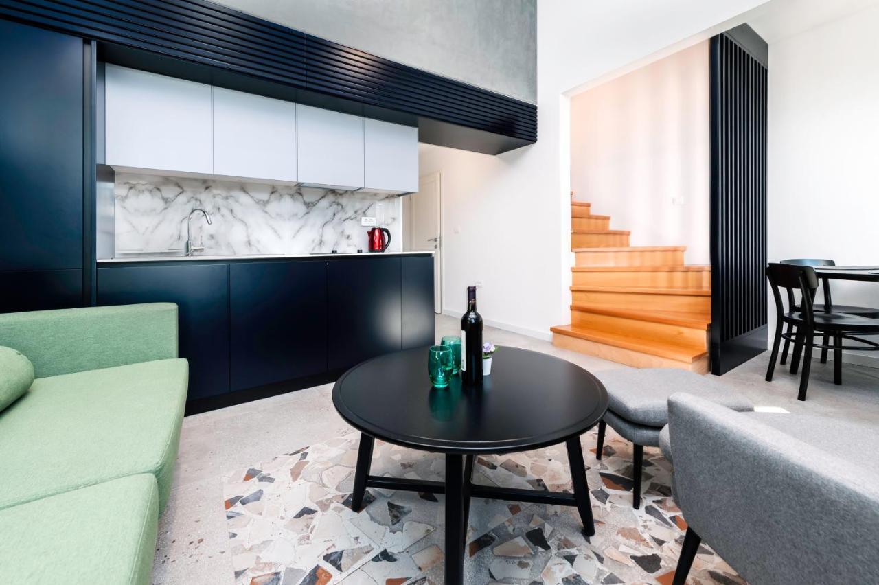 City Comfort Apartments Ровинь Экстерьер фото